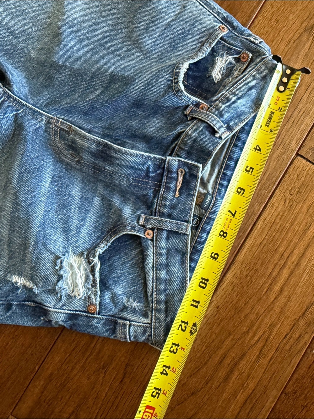 American Eagle Outfitters Light Blue stovepipe Jeans - Picture 5 of 9